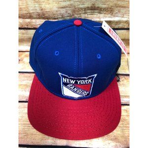 NWT NOS Vintage NEW YORK RANGERS Hockey NHL CCM Fitted Hat Cap (e1)